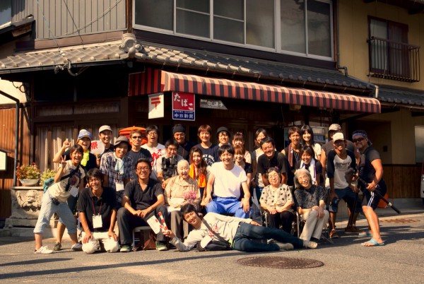 小沢たばこ店が、昭和の駄菓子屋へ変身！